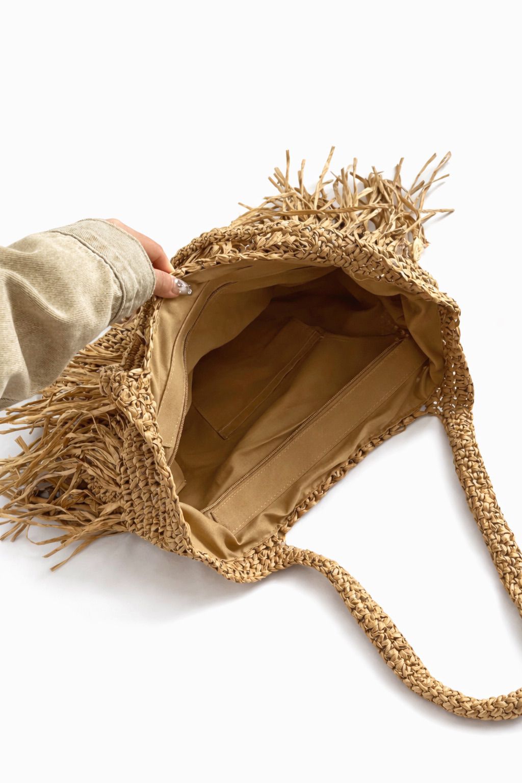 Minimalist Fringe Tote Bag for Women, Woven Beach Bag for Vacation Travel, Shoulder Carry Handbag